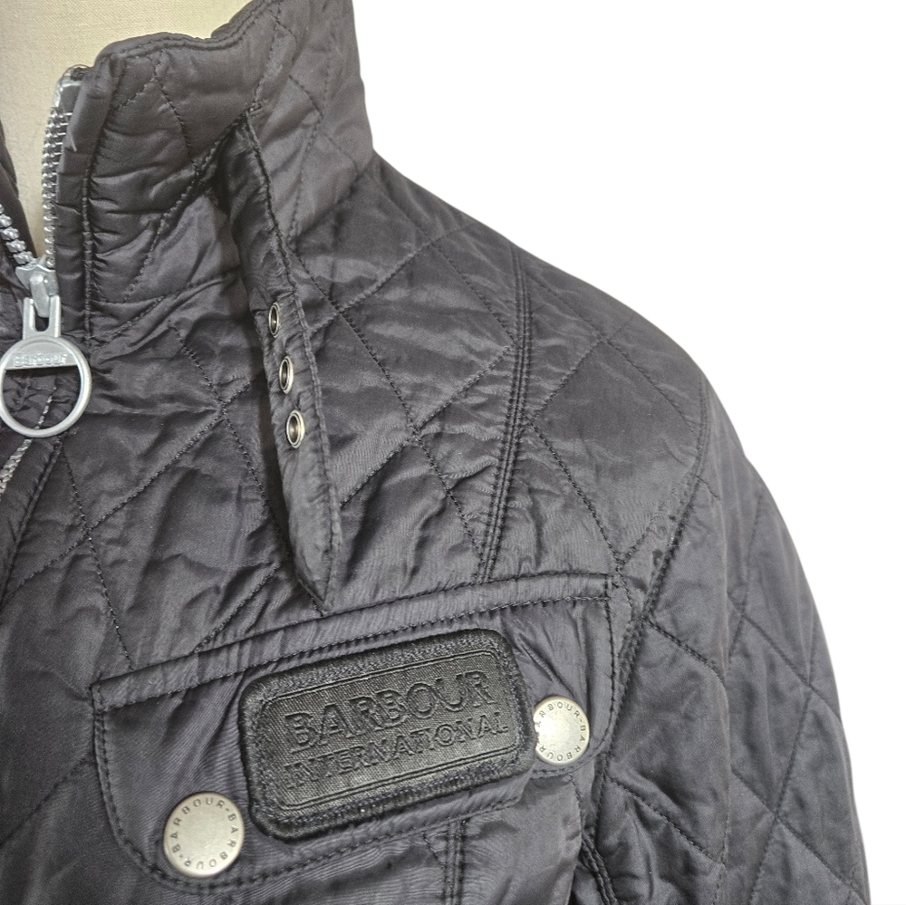 Barbour Range Rover Collection Black Quilted Jacket - Picture 3 of 7